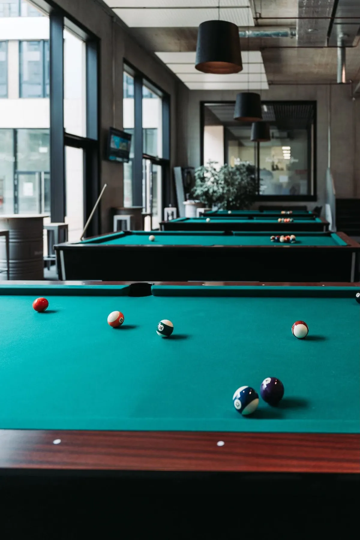 La salle de billard du Lion’s Bar